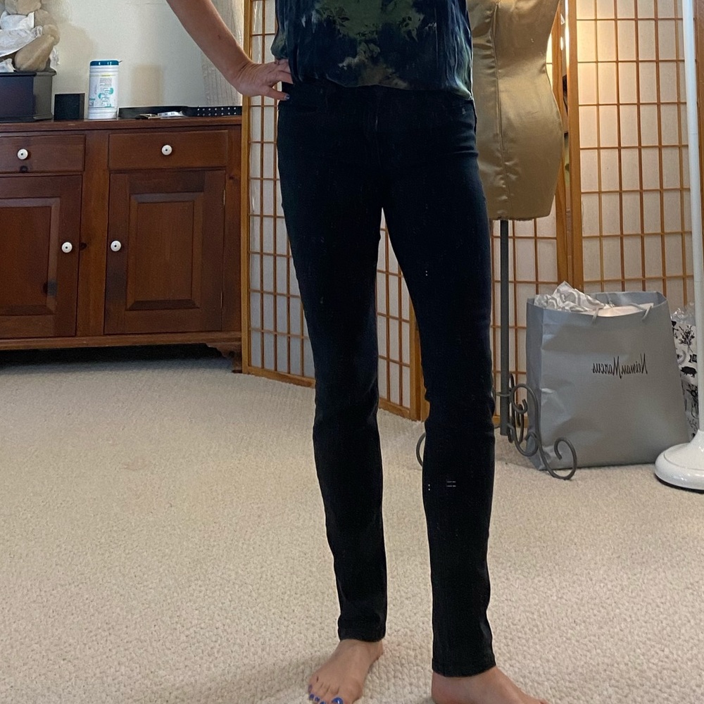 Joe’s Jeans The Skinny black on trend this year !